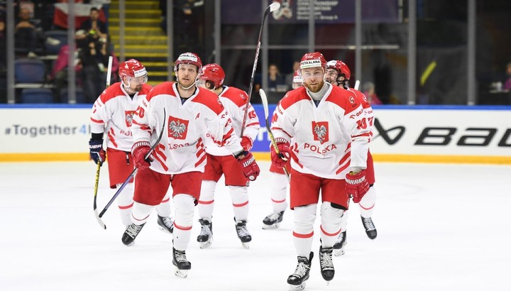 Druhý vzájomný zápas s poľskými hokejistami v tomto desaťročí